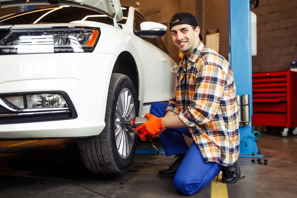 24/7 Puncture Shop Near Me for Emergency Tyre Repair!